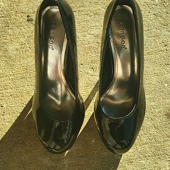 Shoes - Picture 9 of 13